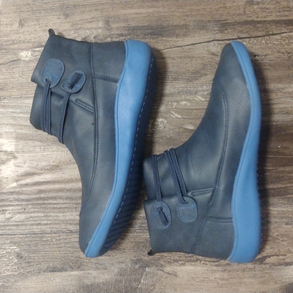 🔹Vegan Slip On Rubber Ankle Shoes